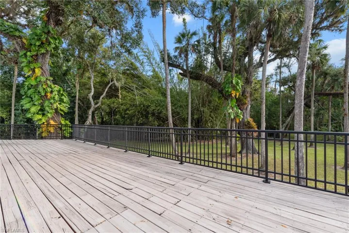5261  Melaluca  DR, Fort Myers, FL 33905