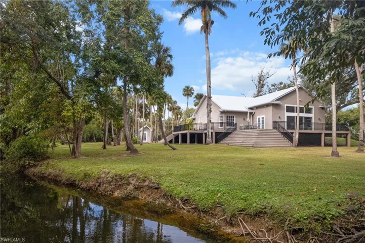5261  Melaluca  DR, Fort Myers, FL 33905
