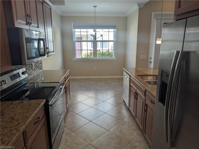 Eat-in kitchen area.