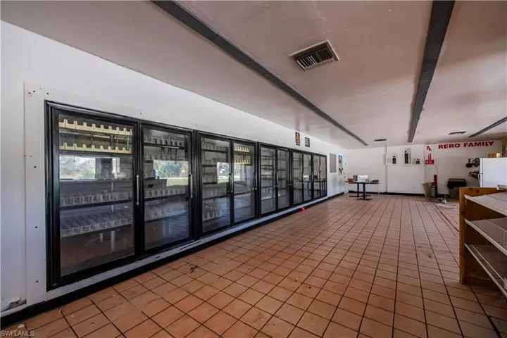 9835 W State Road 78  , Moore Haven, FL 33471
