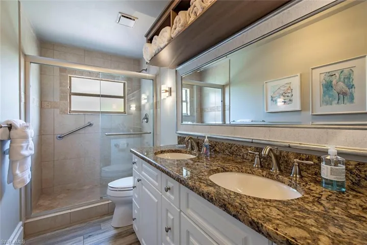 7271  Mill Pond  CIR, Naples, FL 34109