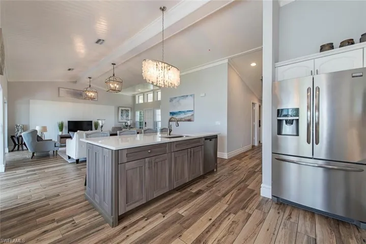 7271  Mill Pond  CIR, Naples, FL 34109