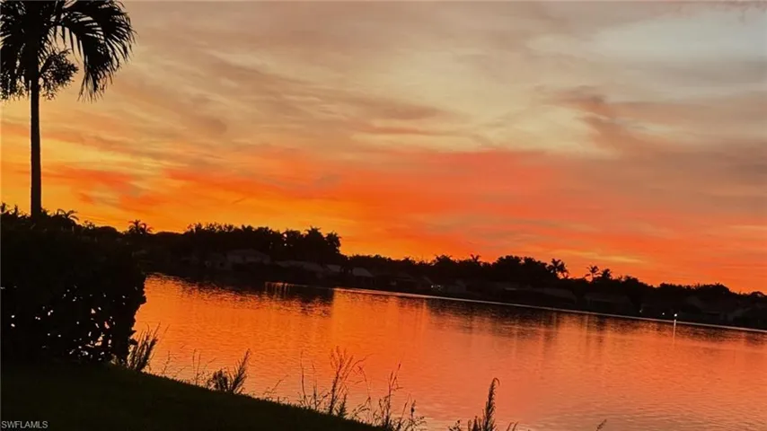 7271  Mill Pond  CIR, Naples, FL 34109