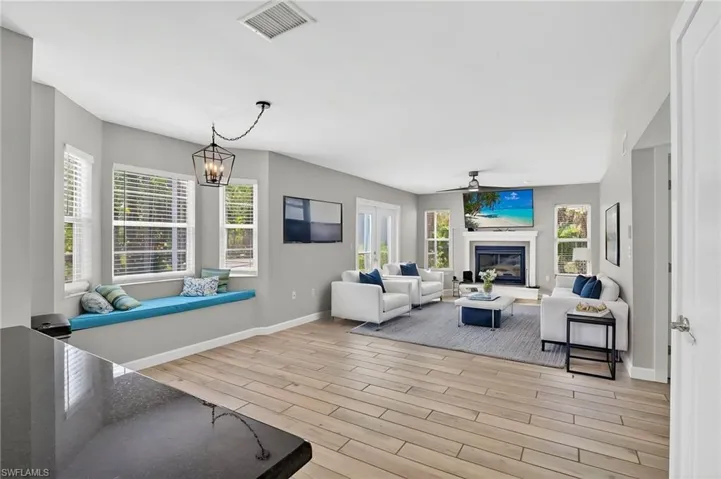 VIRTUAL STAGING