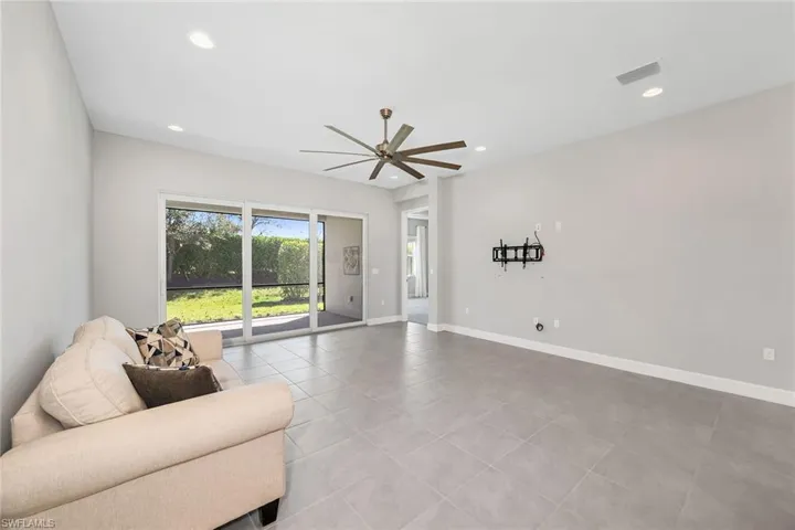 28616 Lobos Cir, Bonita Springs, Florida 34135