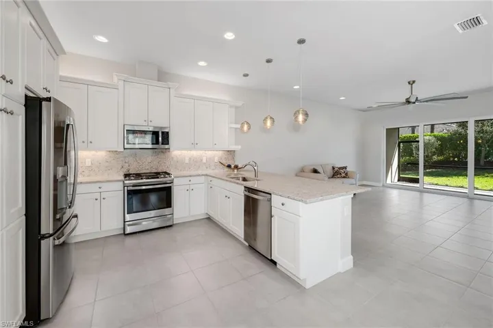 28616 Lobos Cir, Bonita Springs, Florida 34135