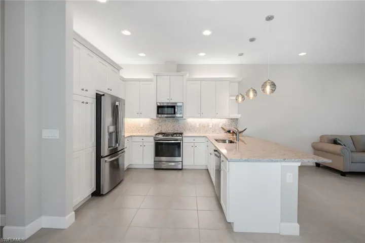 28616 Lobos Cir, Bonita Springs, Florida 34135