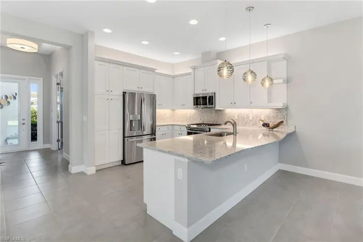 28616 Lobos Cir, Bonita Springs, Florida 34135