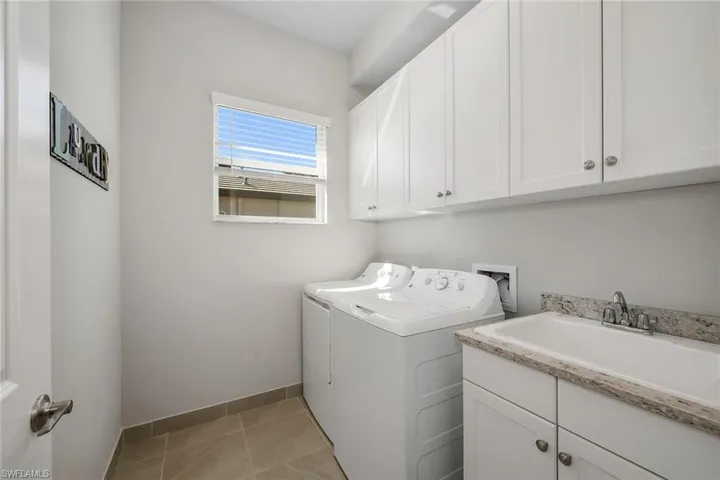 28616 Lobos Cir, Bonita Springs, Florida 34135