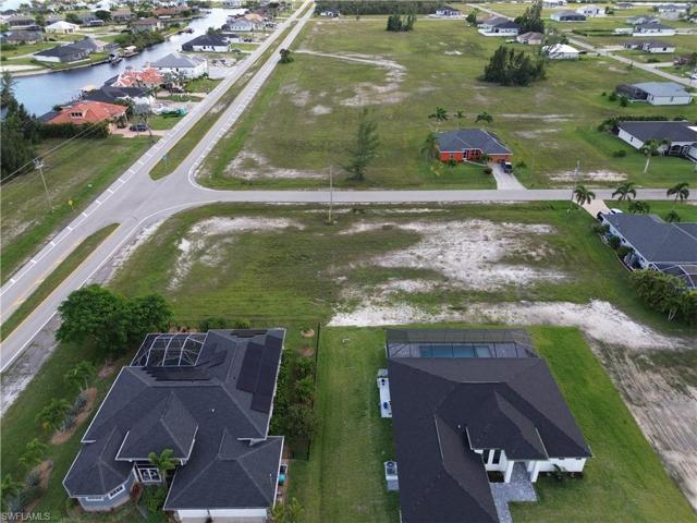 4005 NW 22nd ST, CAPE CORAL FL 33993