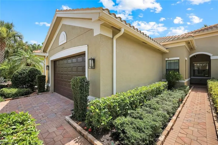 13556 Coronado Dr, Naples, Florida 34109