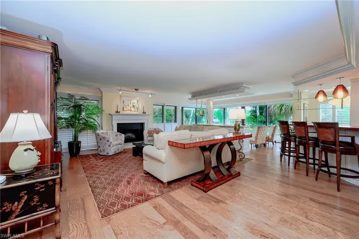 102 Wilderness Dr 2114, Naples, Florida 34105
