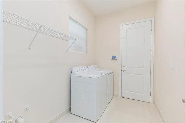 Washroom with washer and dryer