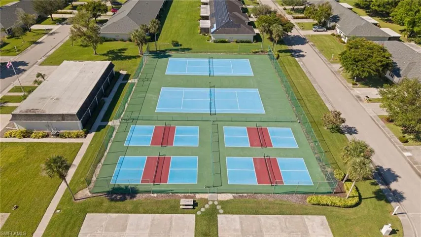 1310  Broadwater  DR, Fort Myers, FL 33919