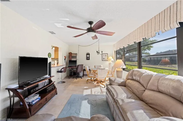 1310  Broadwater  DR, Fort Myers, FL 33919
