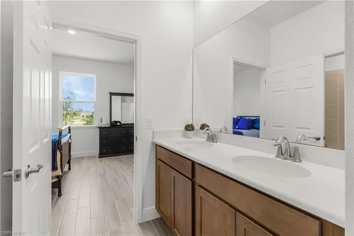 4513 Nw 34th St, Cape Coral Fl 33993