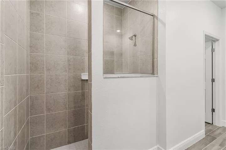 4513 Nw 34th St, Cape Coral Fl 33993