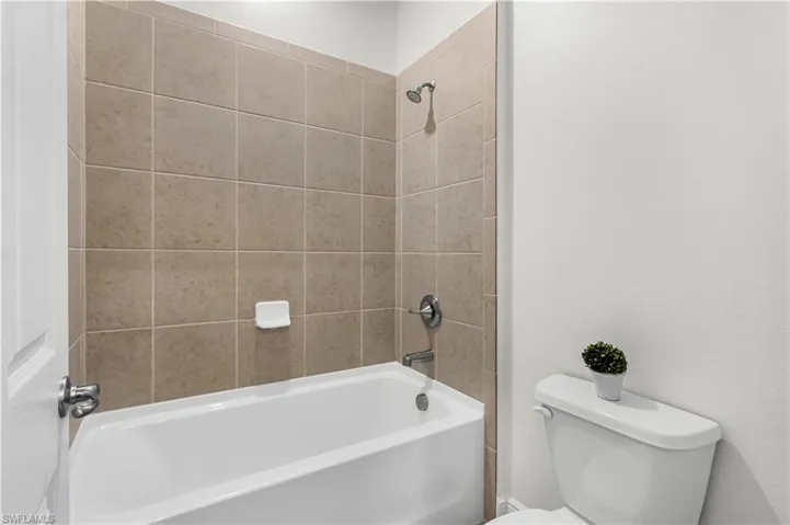 4513 Nw 34th St, Cape Coral Fl 33993
