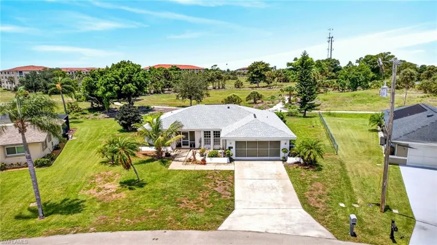 3848 7th Pl, Cape Coral, Florida 33904