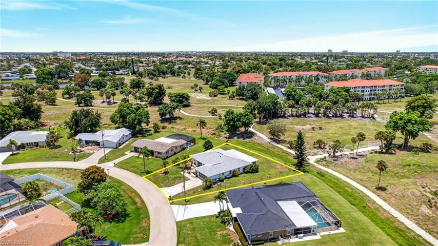 3848 7th Pl, Cape Coral, Florida 33904