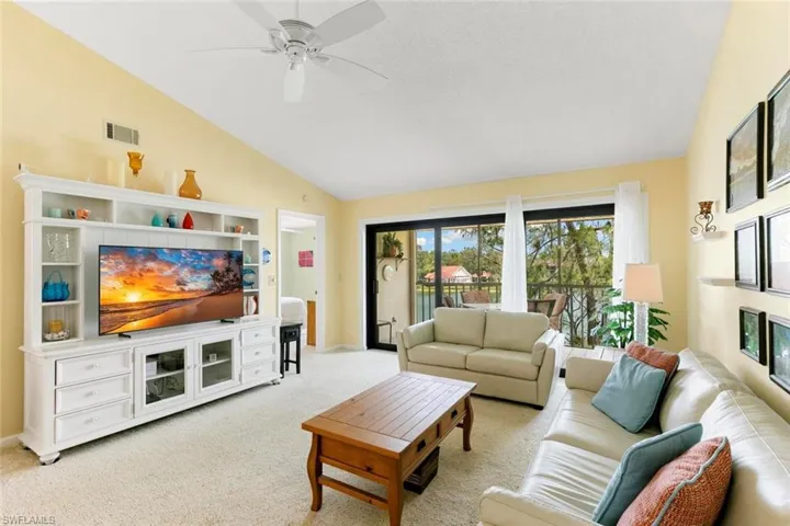 5784  Deauville  CIR, Naples, FL 34112