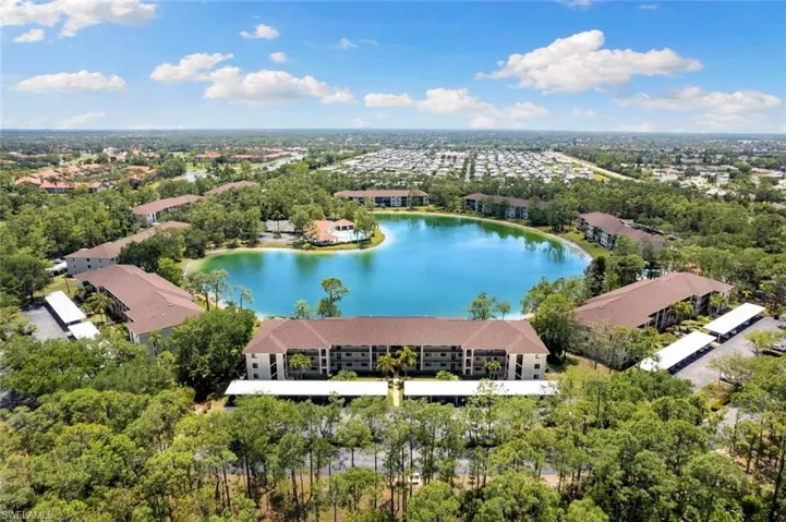 5784  Deauville  CIR, Naples, FL 34112