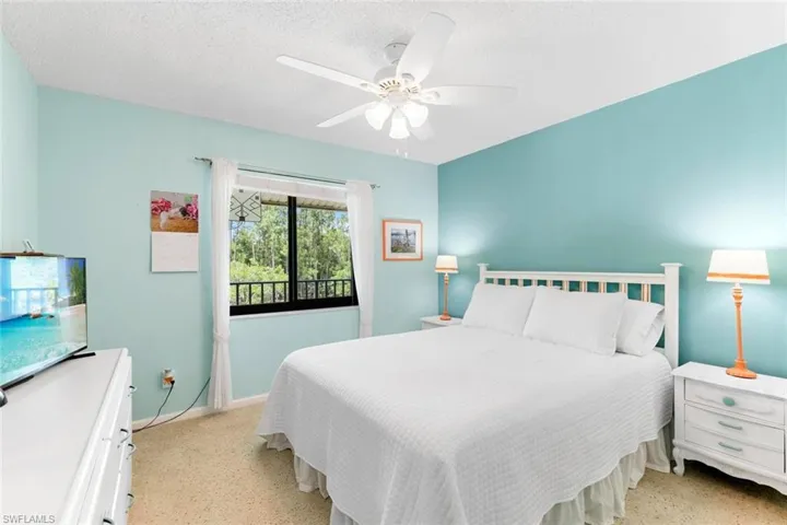 5784  Deauville  CIR, Naples, FL 34112