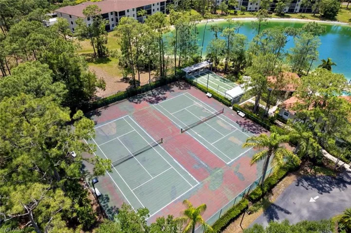 5784  Deauville  CIR, Naples, FL 34112