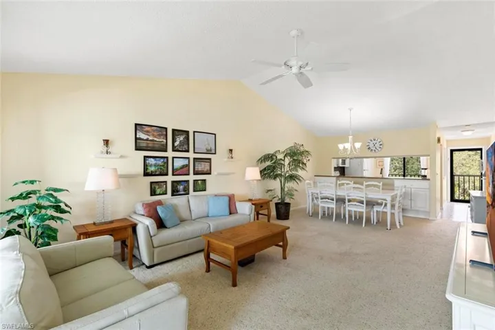 5784  Deauville  CIR, Naples, FL 34112