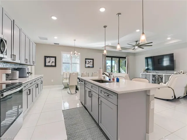 4238 Nw 25th Ter, Cape Coral, Florida 33993