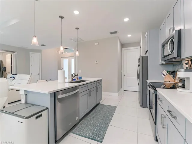 4238 Nw 25th Ter, Cape Coral, Florida 33993