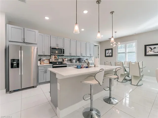 4238 Nw 25th Ter, Cape Coral, Florida 33993