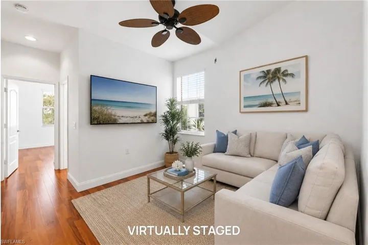 275  Cays  DR, Naples, FL 34114