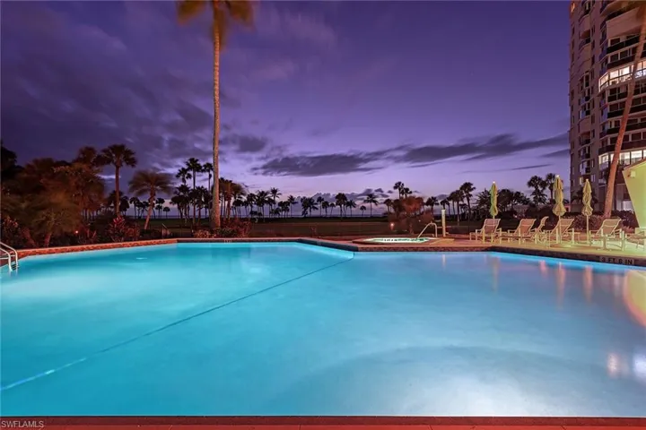 4031 Gulf Shore Blvd N 7d, Naples, Florida 34103