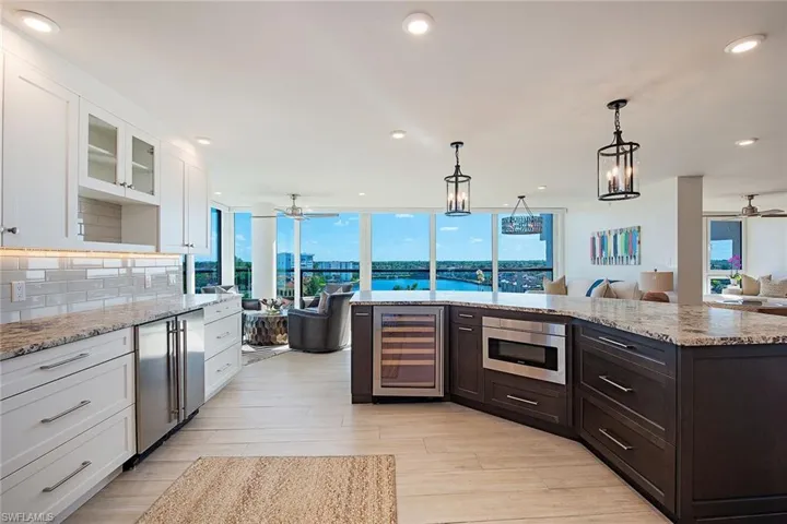4031 Gulf Shore Blvd N 7d, Naples, Florida 34103