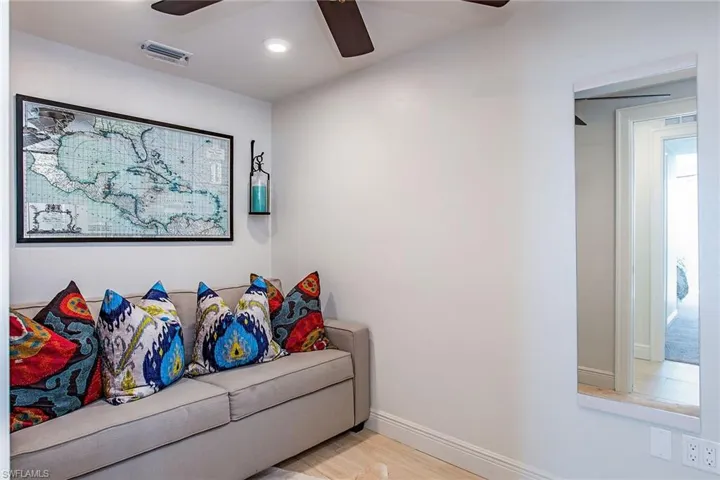 4031 Gulf Shore Blvd N 7d, Naples, Florida 34103