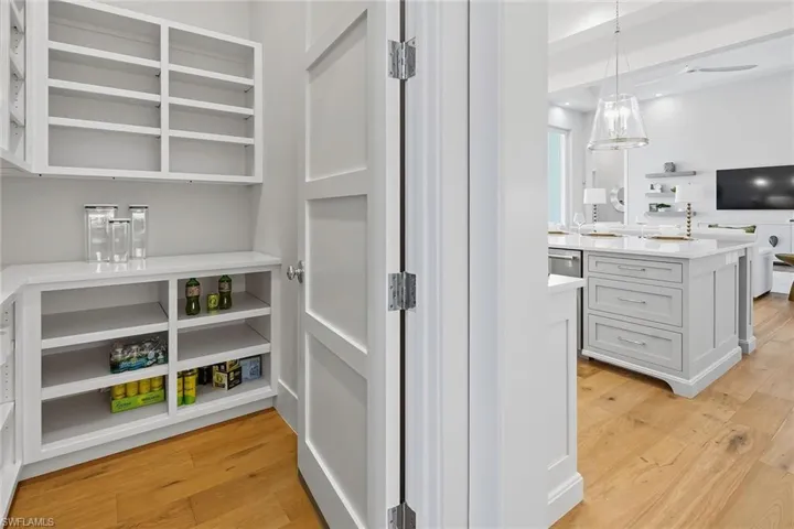 2150 Tarpon Rd, Naples, Florida 34102