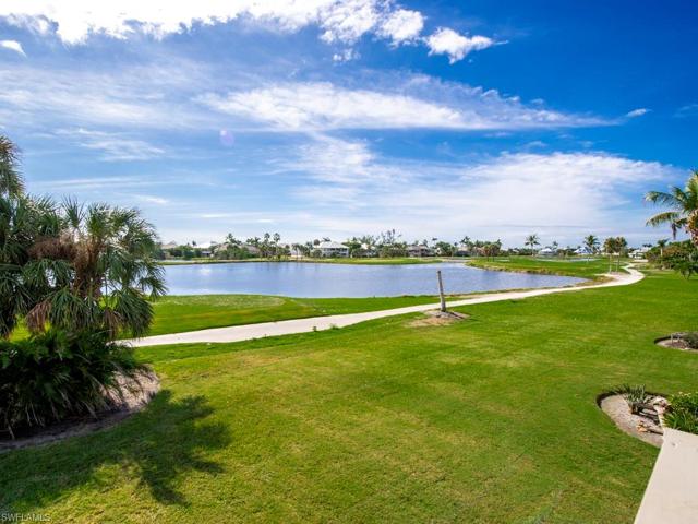 Beautiful Lake & Golf Course Views