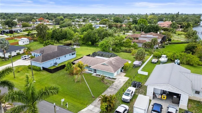 2001  Bahama  AVE, Fort Myers, FL 33905