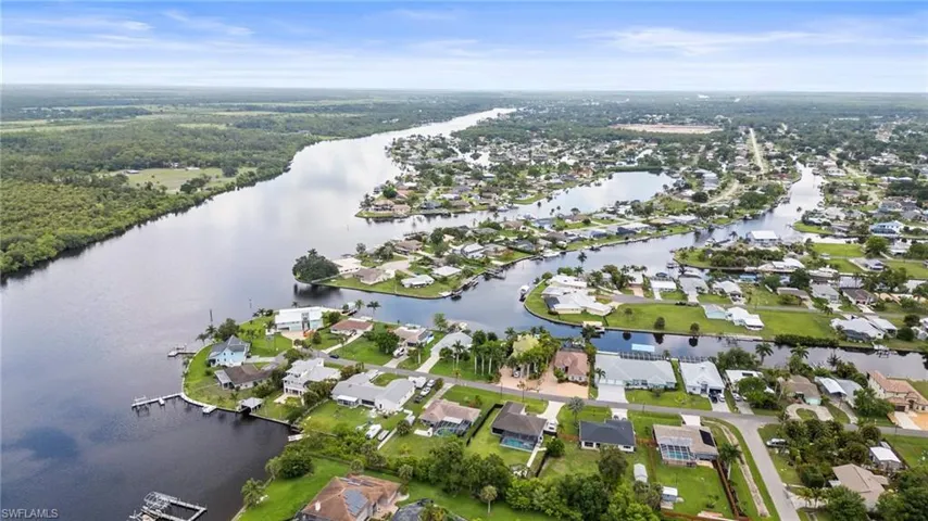 2001  Bahama  AVE, Fort Myers, FL 33905
