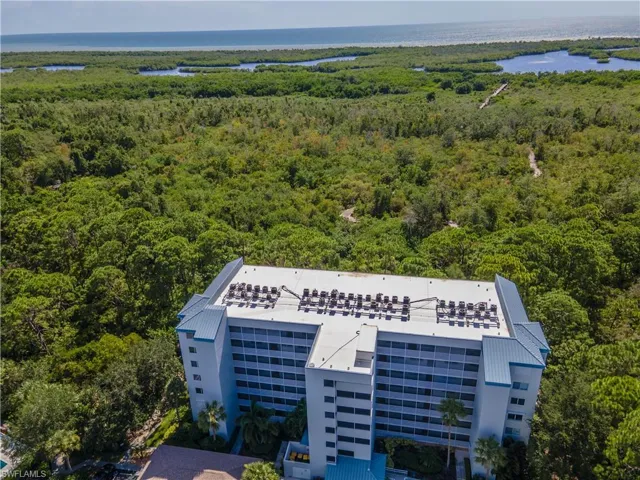 Birds eye view of 270 Naples Cove