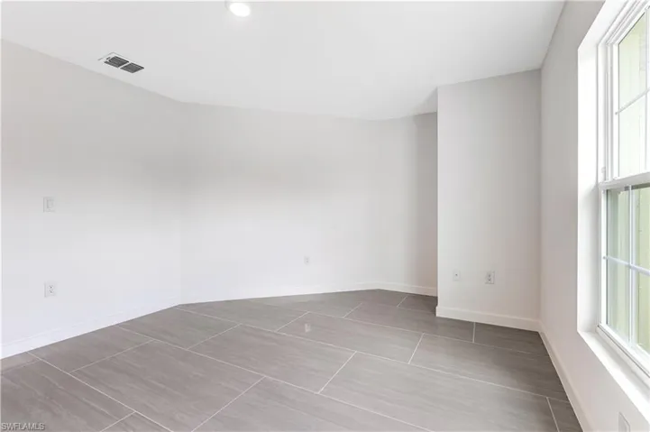 354 Hermosa Ave, Lehigh Acres, Florida 33974
