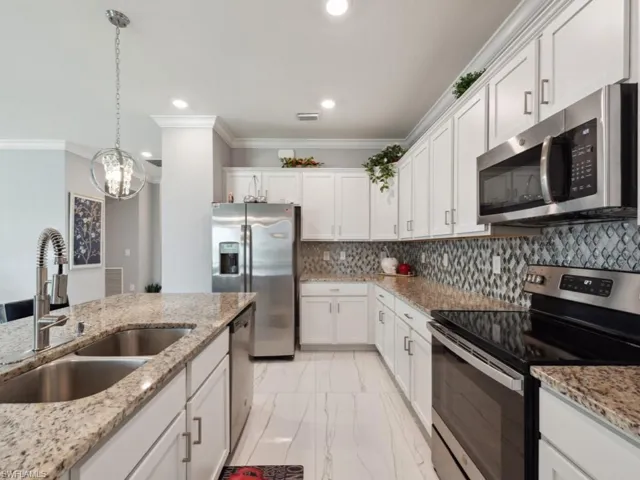 4351 Bluegrass Dr, Fort Myers Fl 33916
