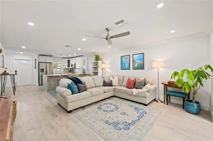 1656 Spoonbill Ln B, Naples, Florida 34105