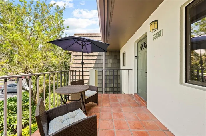 1656 Spoonbill Ln B, Naples, Florida 34105