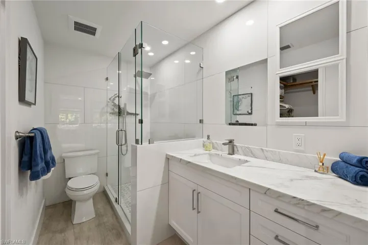 1656 Spoonbill Ln B, Naples, Florida 34105