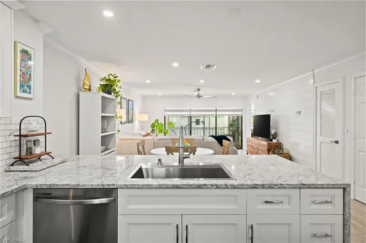 1656 Spoonbill Ln B, Naples, Florida 34105