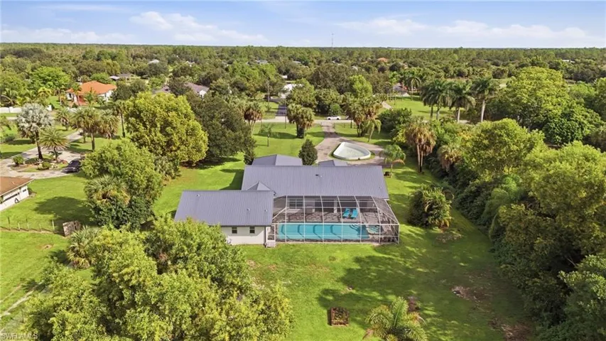 260 20th Ave Ne, Naples, Florida 34120