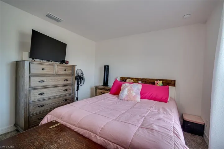 325 NW 10th  TER, Cape Coral, FL 33993