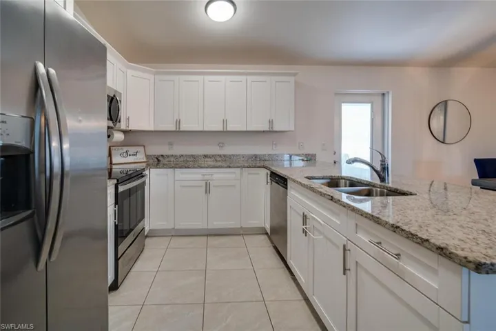 325 NW 10th  TER, Cape Coral, FL 33993